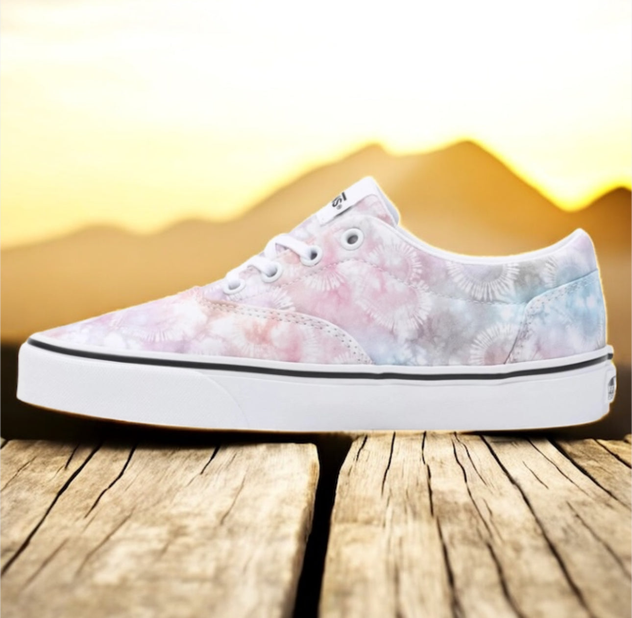 Vans Dohney Heart Tie Dye íþróttaskór fyrir konur