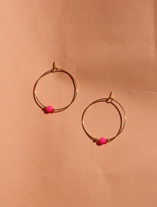 Pink Neon Perle an goldener Edelstahl Creole