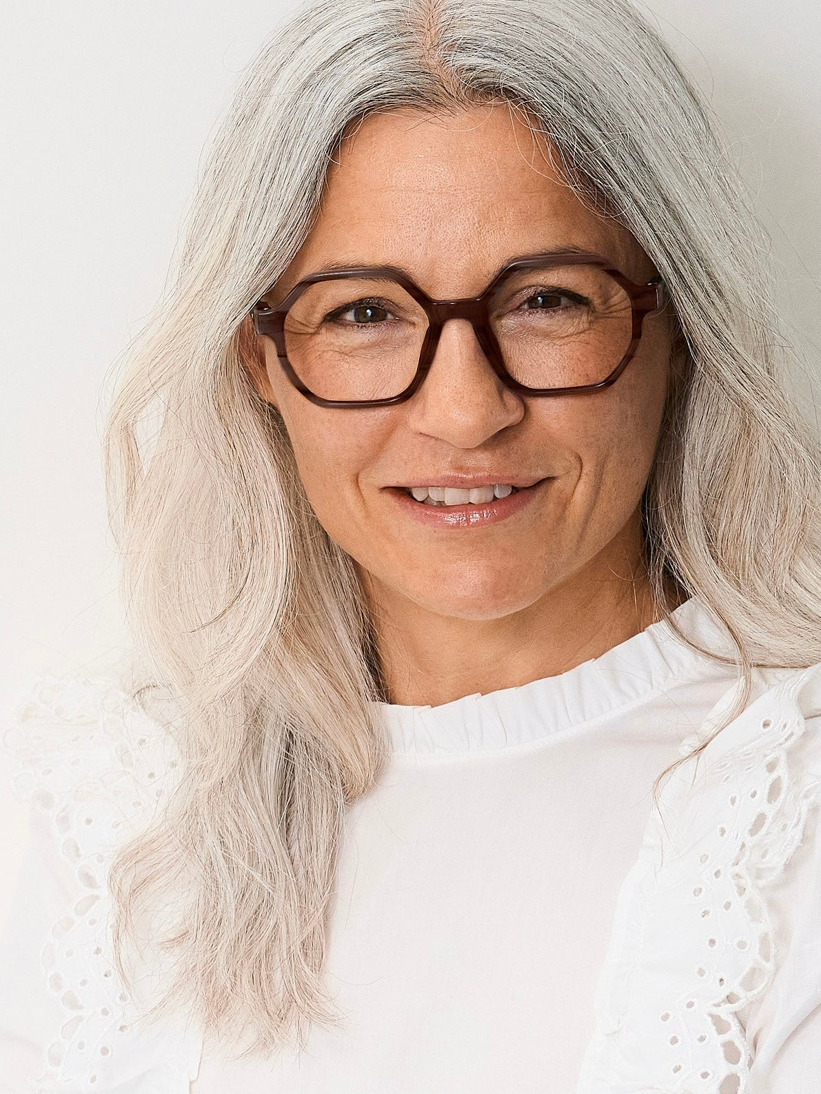 OjeOje C reading glasses, brown/purple, in 4 strengths