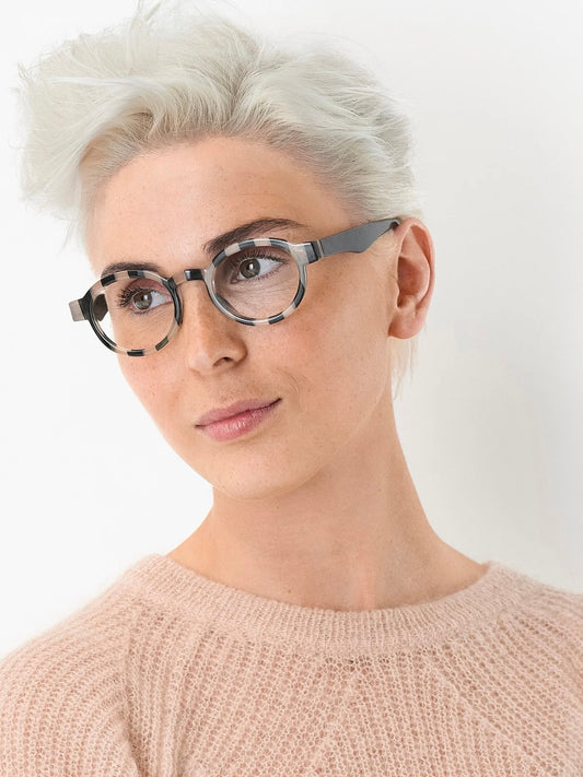 OjeOje K reading glasses, zebra/black, in 4 strengths