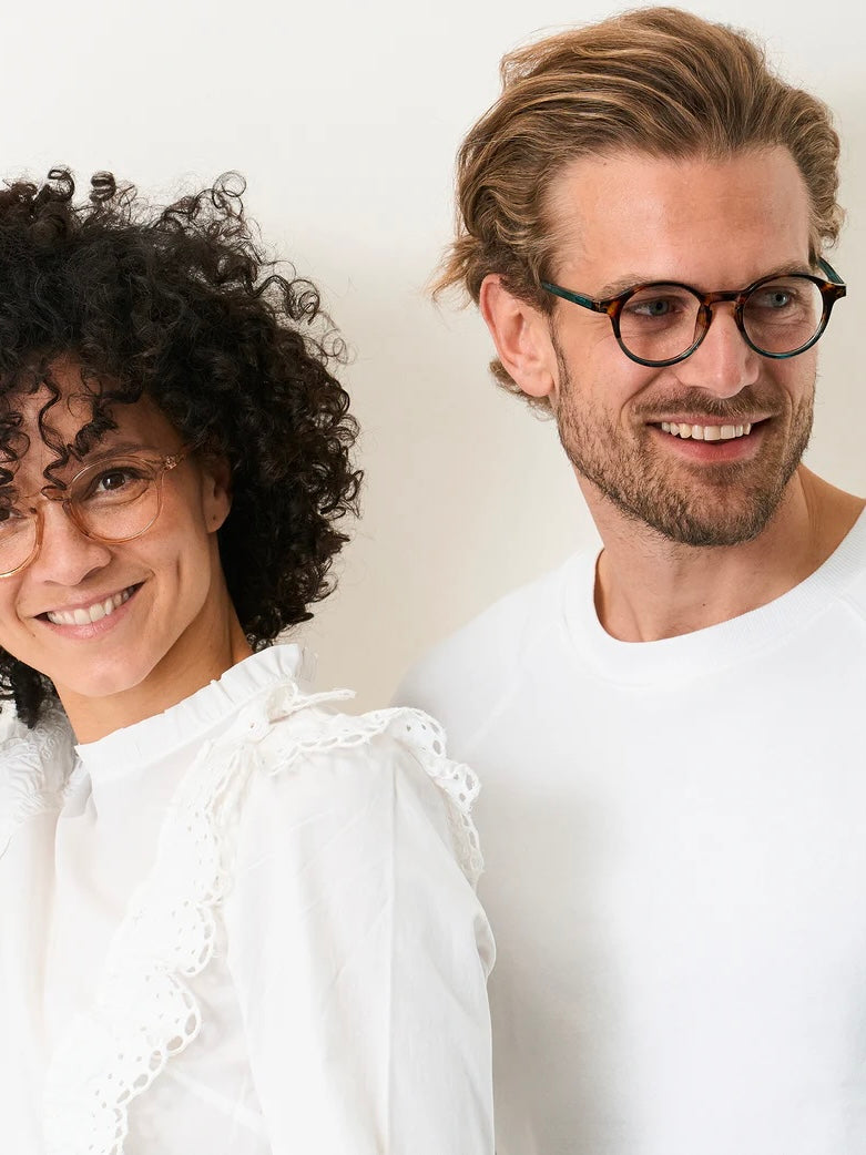 OjeOje A reading glasses, black/grey, in 4 strengths