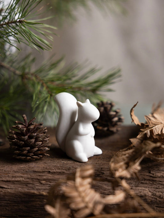 Eichhörnchen Otis weiß, in 2 Größen