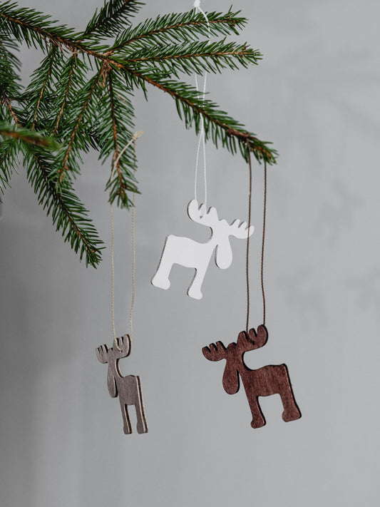 Wooden elk pendant Yngve, in 3 colors