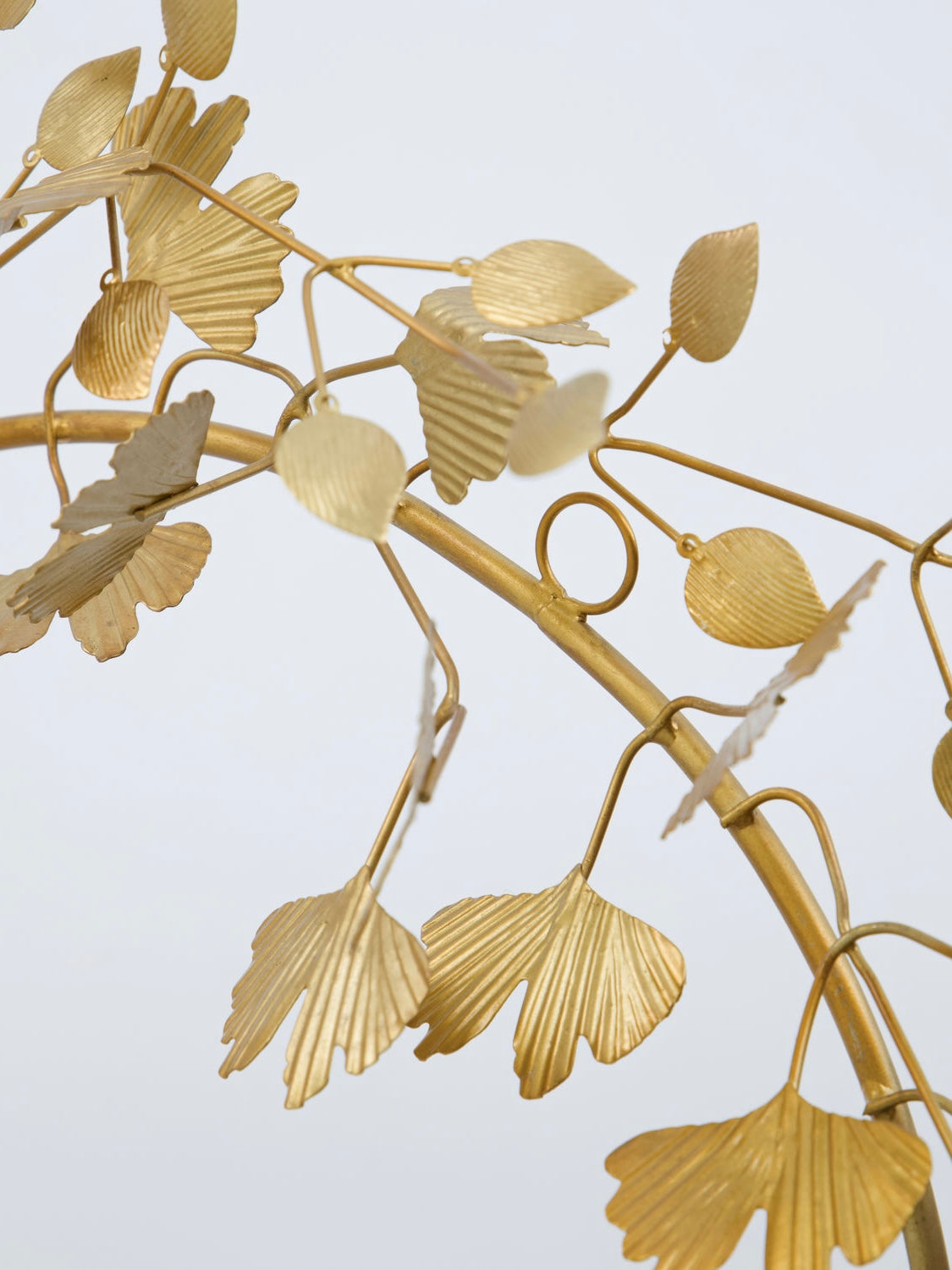 wreath HDTwigs brass