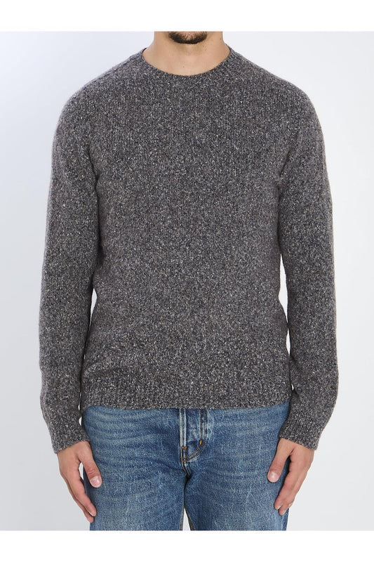 Knitted craw neck pullover