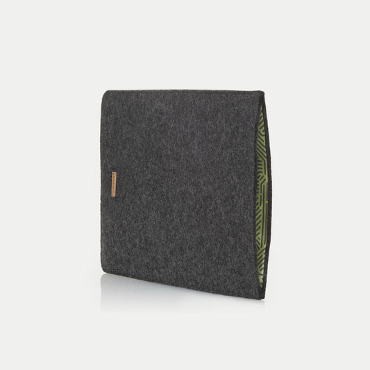 Hülle für Lenovo ThinkBook | aus Filz und Bio-Baumwolle | anthrazit - Stripes | Modell "LET"