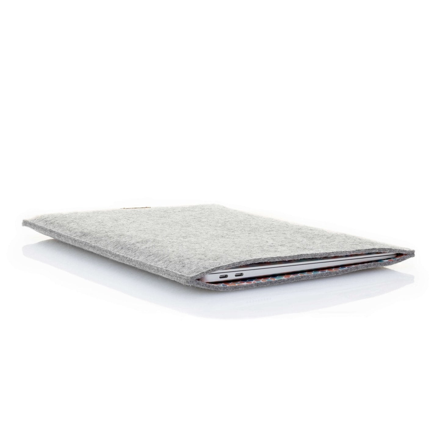 Hülle für MacBook Air M3 13 | aus Filz und Bio-Baumwolle | hellgrau - Colorful | Modell "LET"