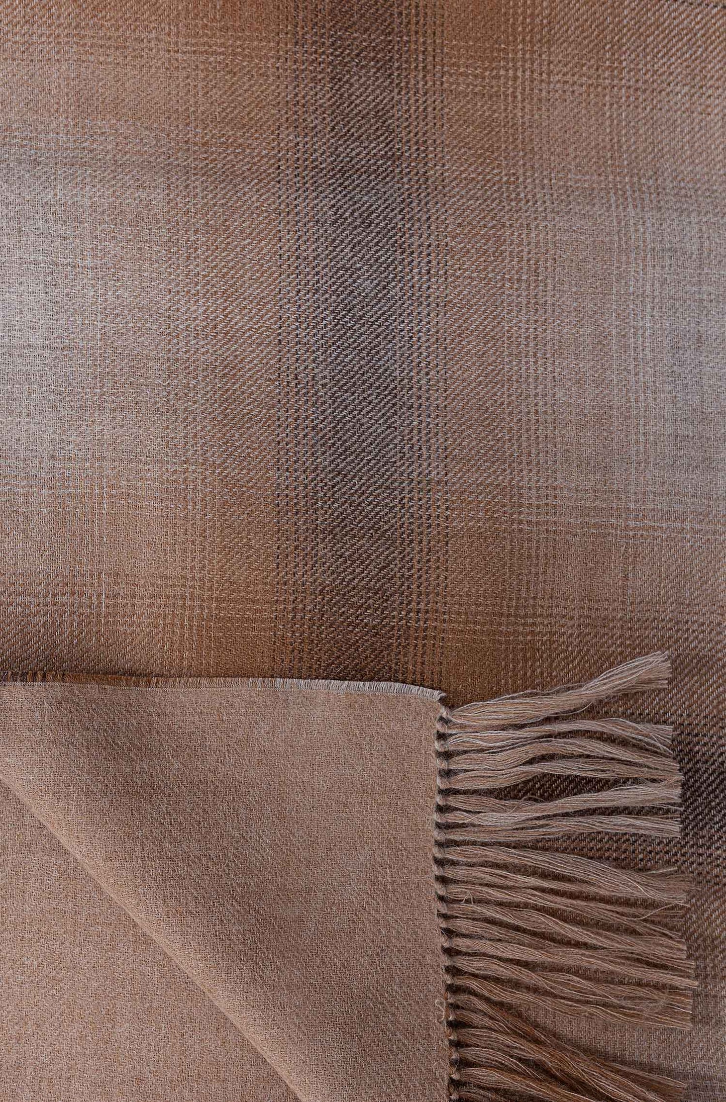 KUNA UKULELE – Luxurious blanket made of baby alpaca &amp; silk | Lightweight, soft &amp; stylish