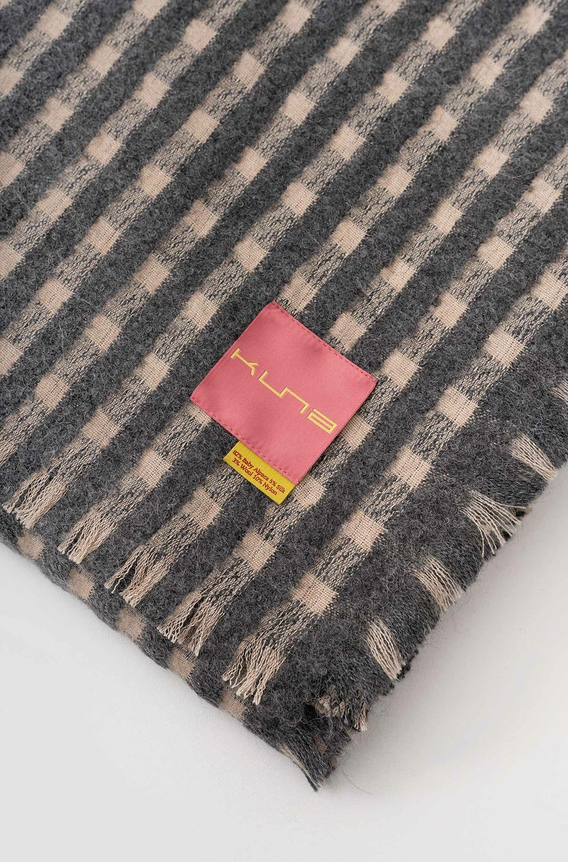 KUNA - Y05 Blanket – Premium made of baby alpaca &amp; silk
