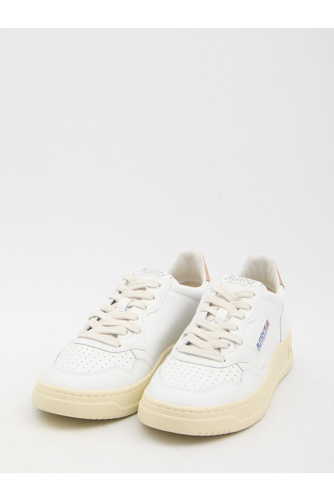 Medalist Low sneakers