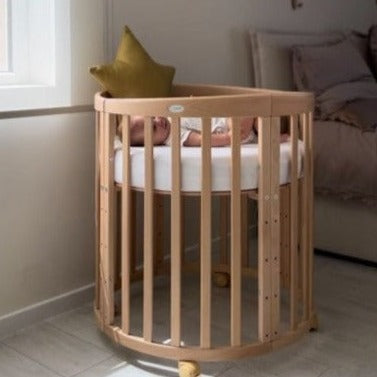 Babybett 7-in-1 – Ein Bett für viele Jahre - mitwachsend | Ovale Form