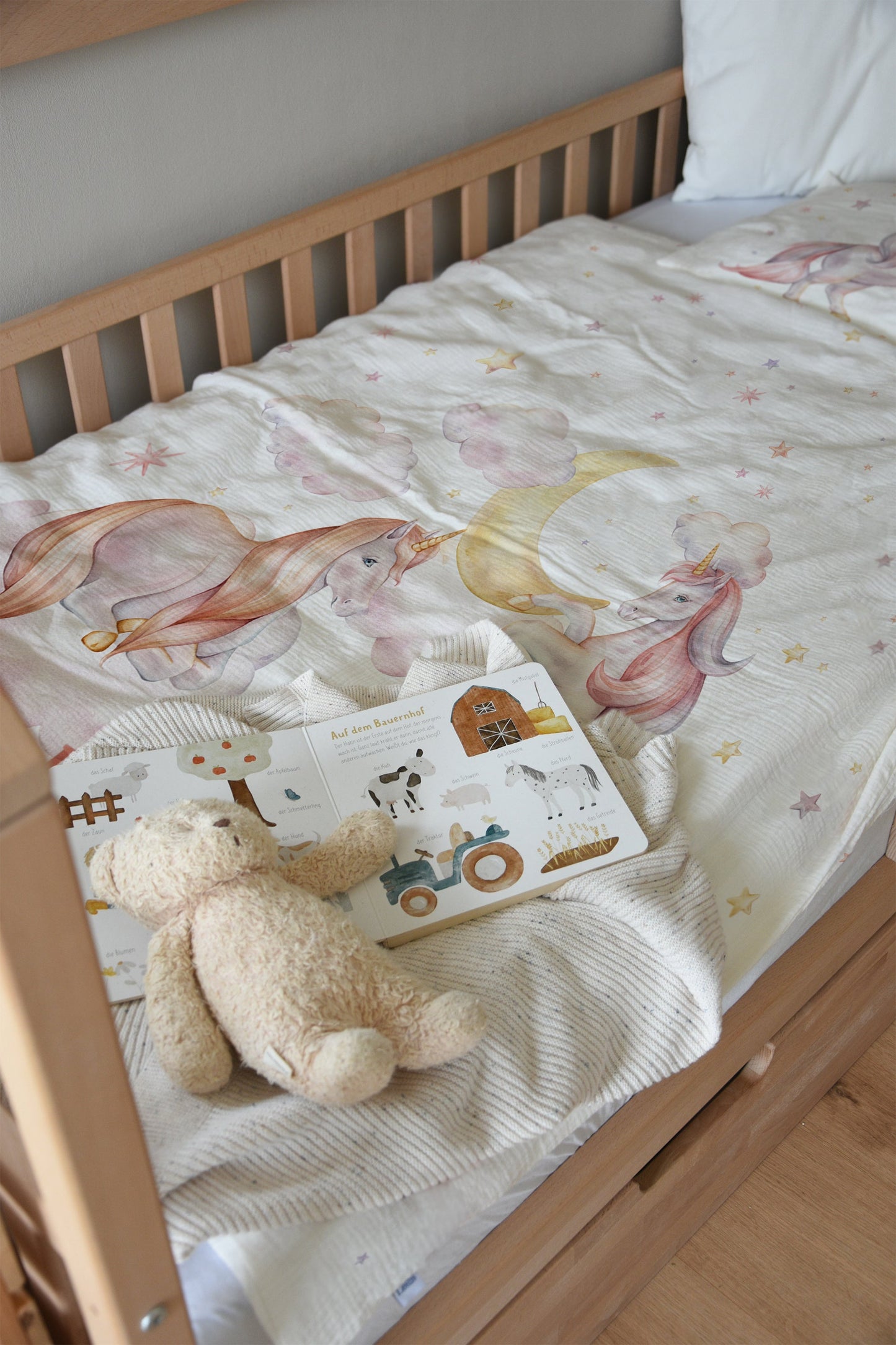 "Starry Unicorn" Premium Children's Bedding
