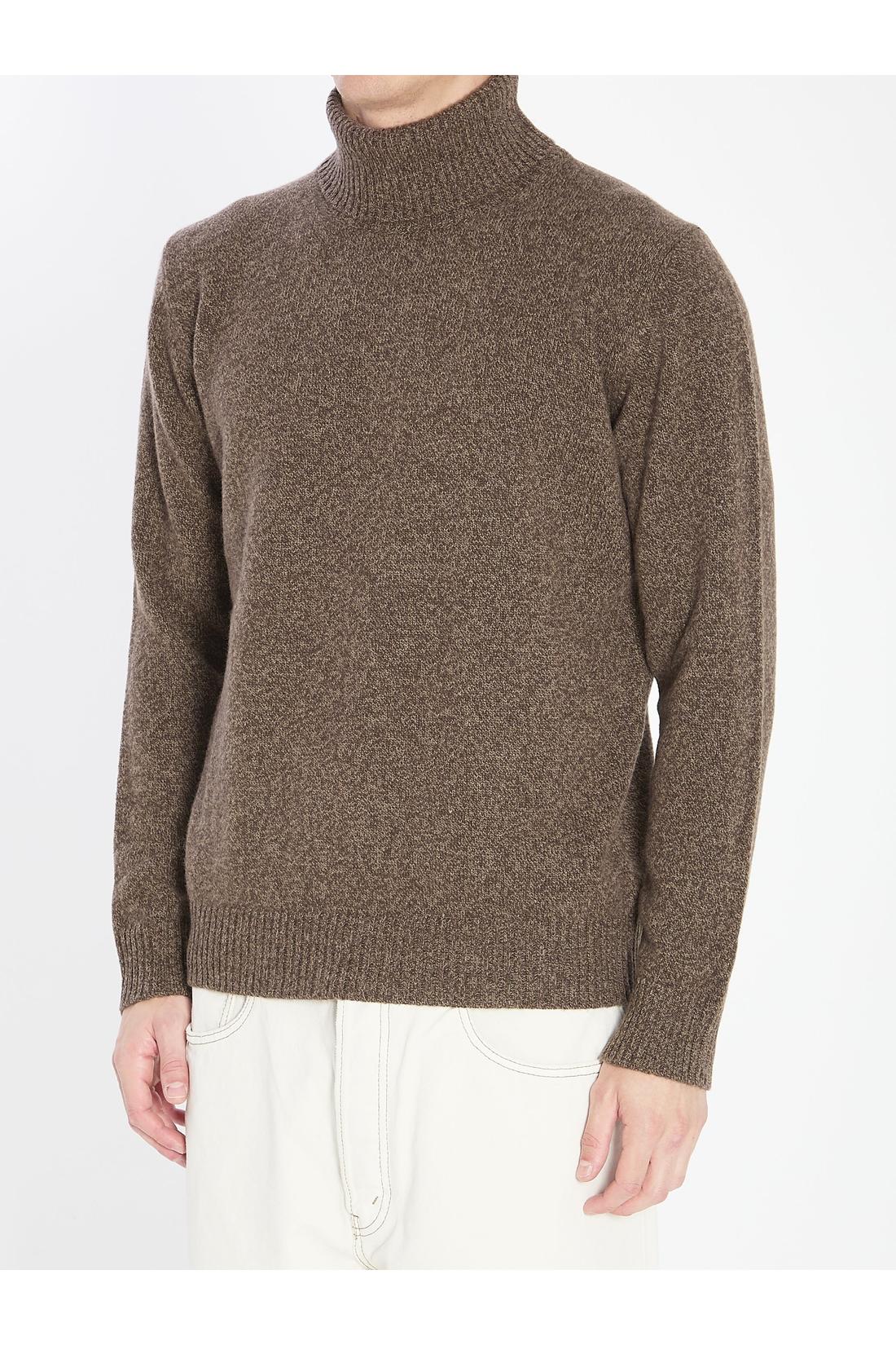 Mouline turtleneck sweater