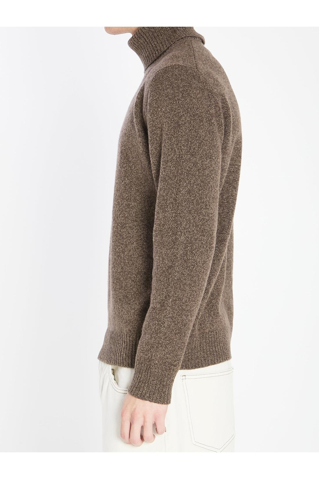 Mouline turtleneck sweater