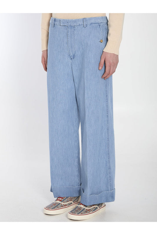 Oversized trousers
