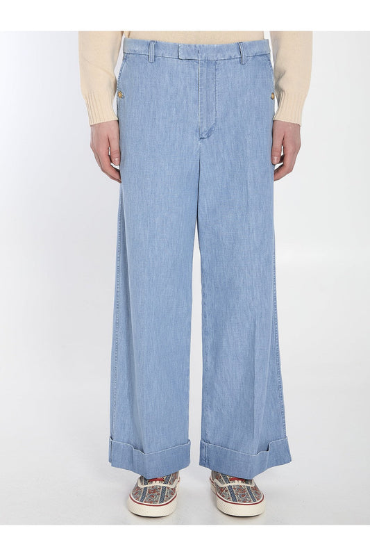 Oversized trousers
