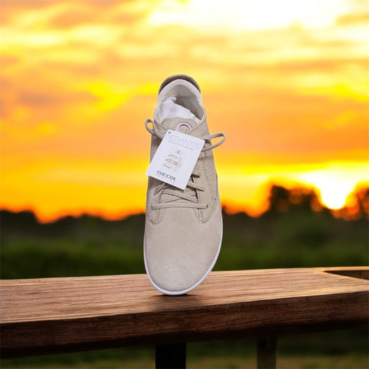 Geox Aerantis A Suede Women's Sneakers in Taupe Manufacturer number: D02HNA 00022 C6738 ( Last pieces ) 