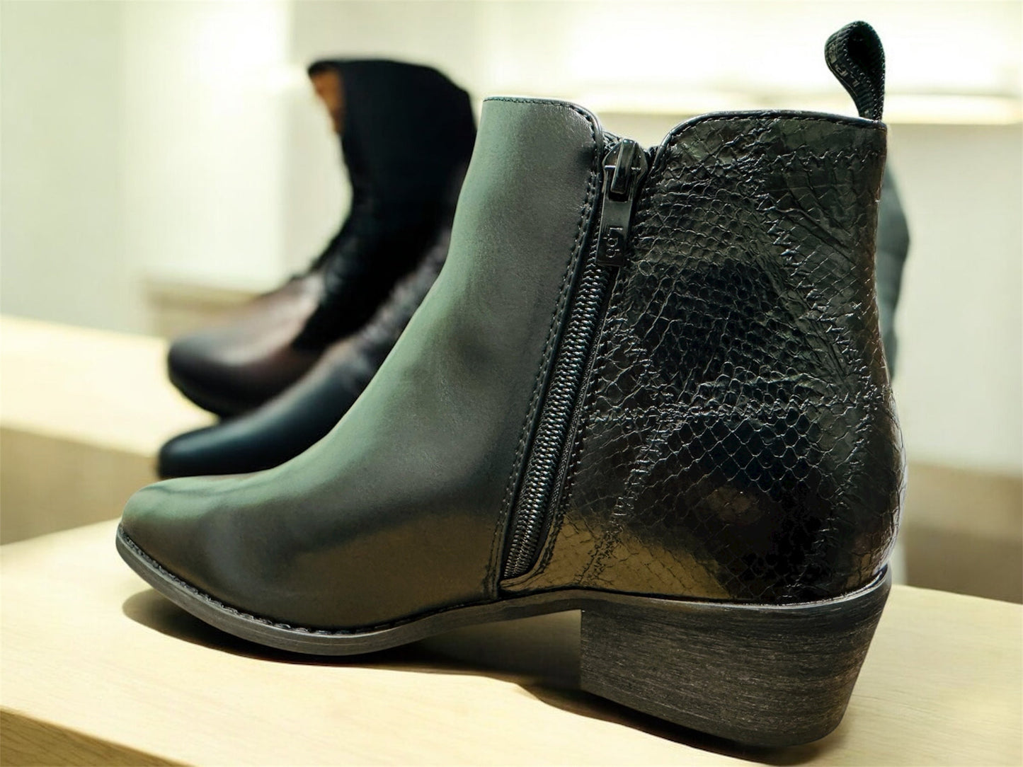 LPB (Les Petites Bombes) Bottines Erula vetrar ökklaskór fyrir konur