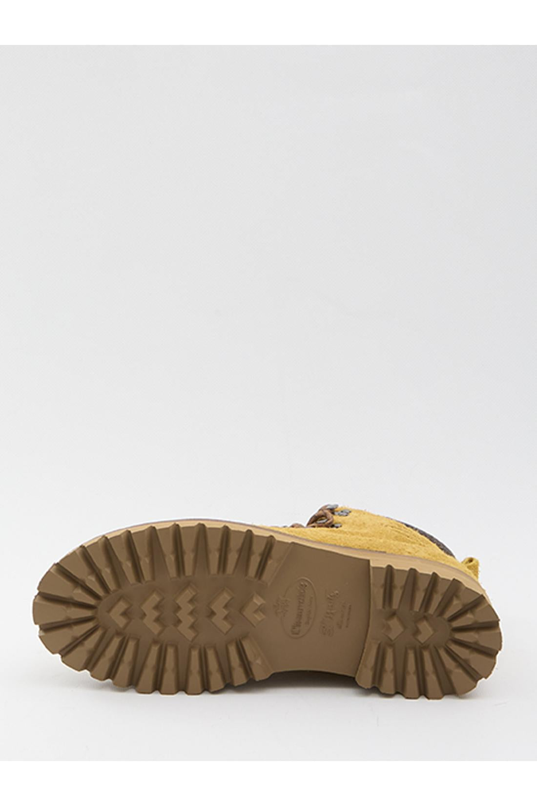 Poulton trekking boots