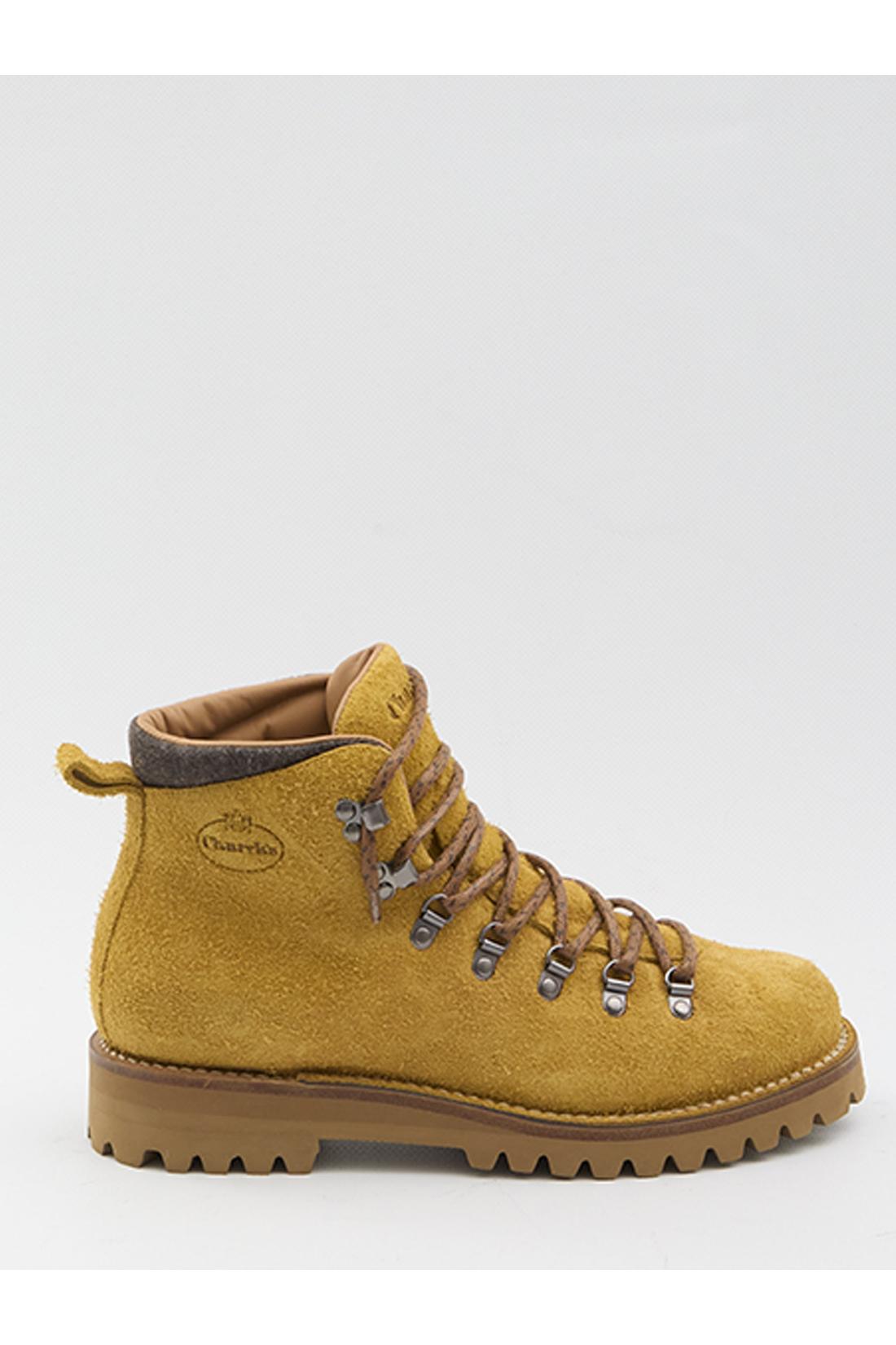 Poulton trekking boots