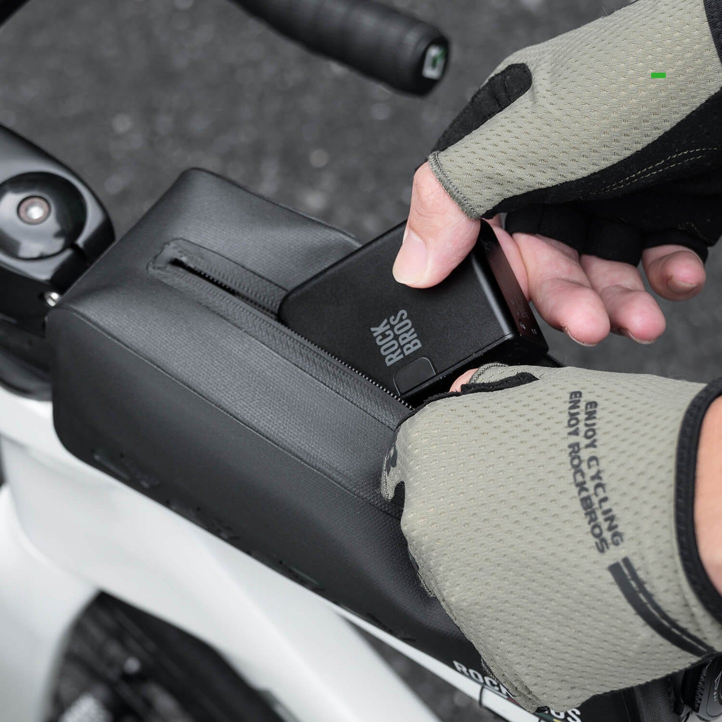 ROAD TO SKY 100% vatnsheldur efri rörpoki 1L