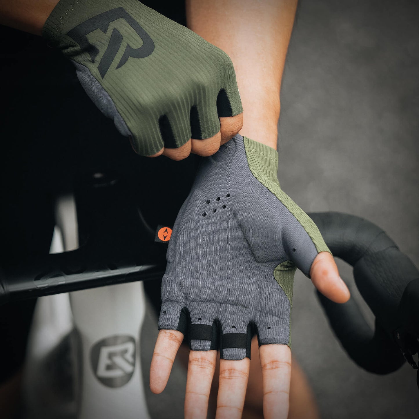 Elastic Interface® hjólreiðahanskar með hálfum fingri