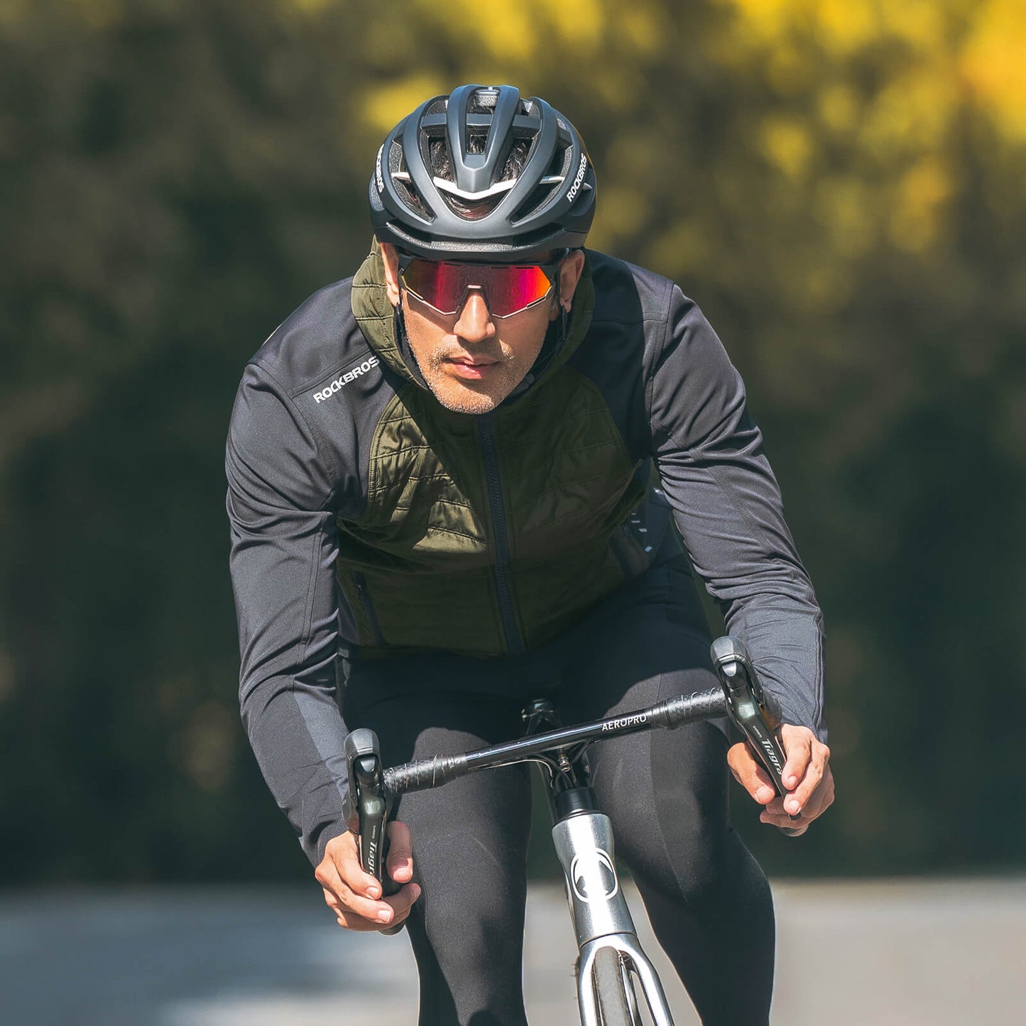 ROCKBROS Men's Winter Cycling Jacket, Windproof Thermal Softshell Jacket with Hood