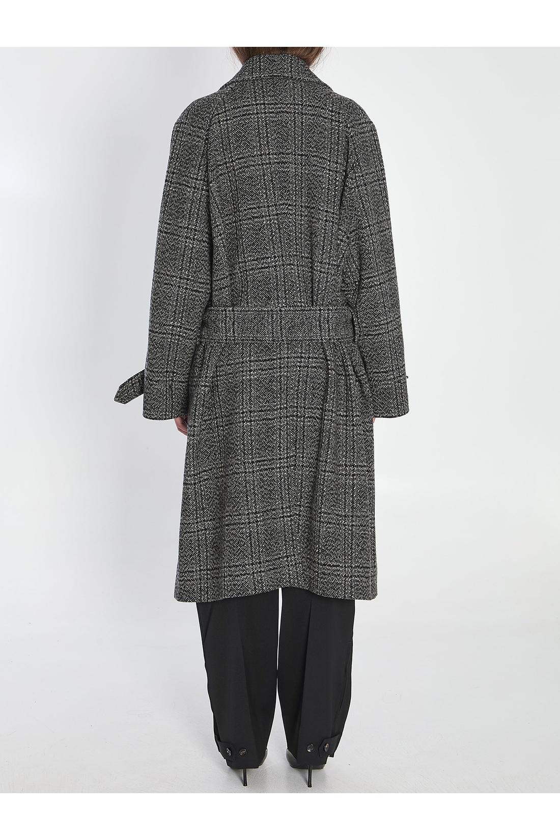 Raglan coat