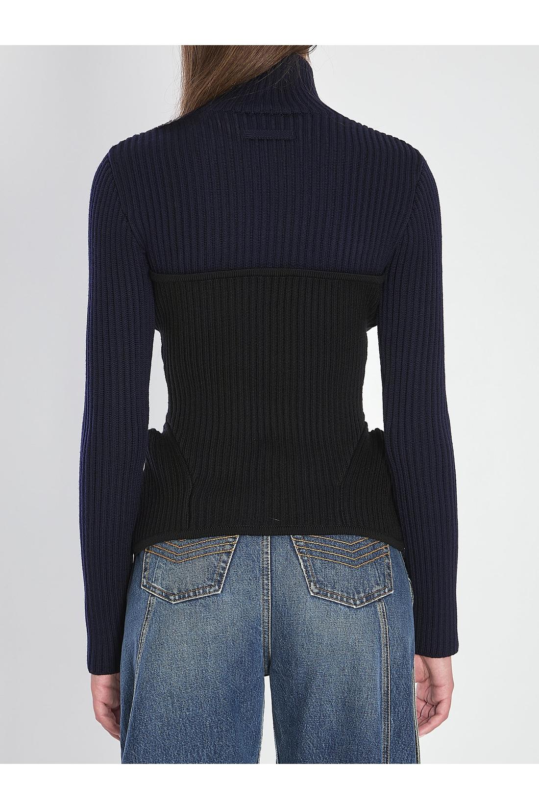 Ribbed knit pullover