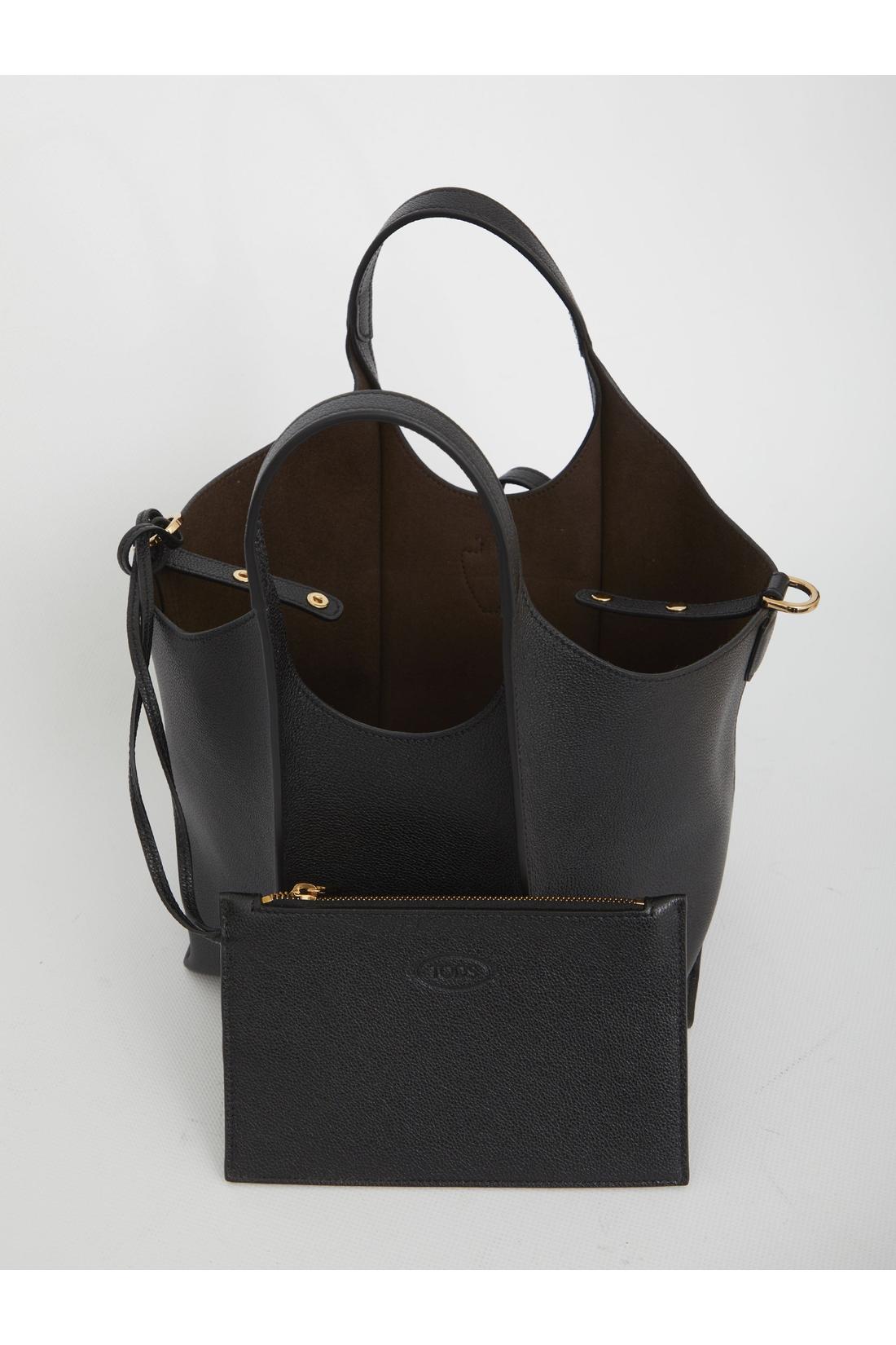 SHOULDER BAGS BLACK