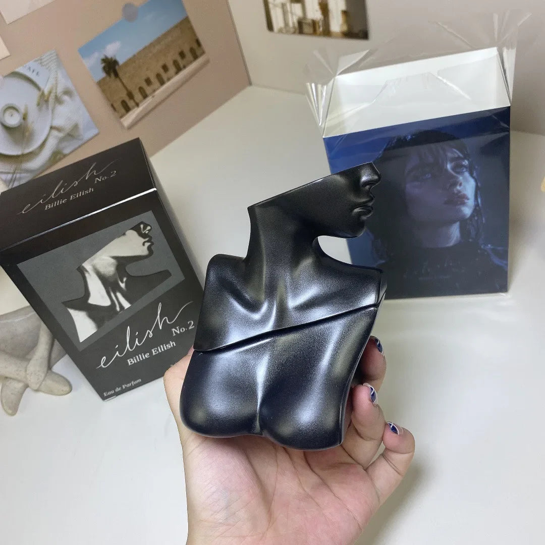 Eau de parfum – gulbrún, vanillu og rómantískur sjarmi