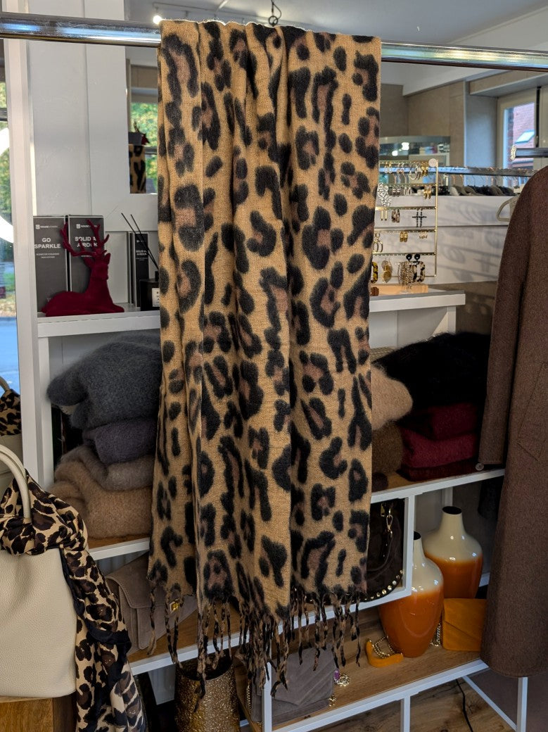 Scarf with leopard print, beige, brown, and black with fringe, 80% viscose, 20% wool