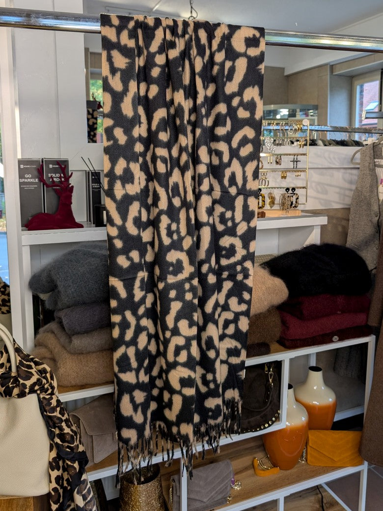 Scarf with leopard print, black, beige, and brown with fringe, 80% viscose, 20% wool