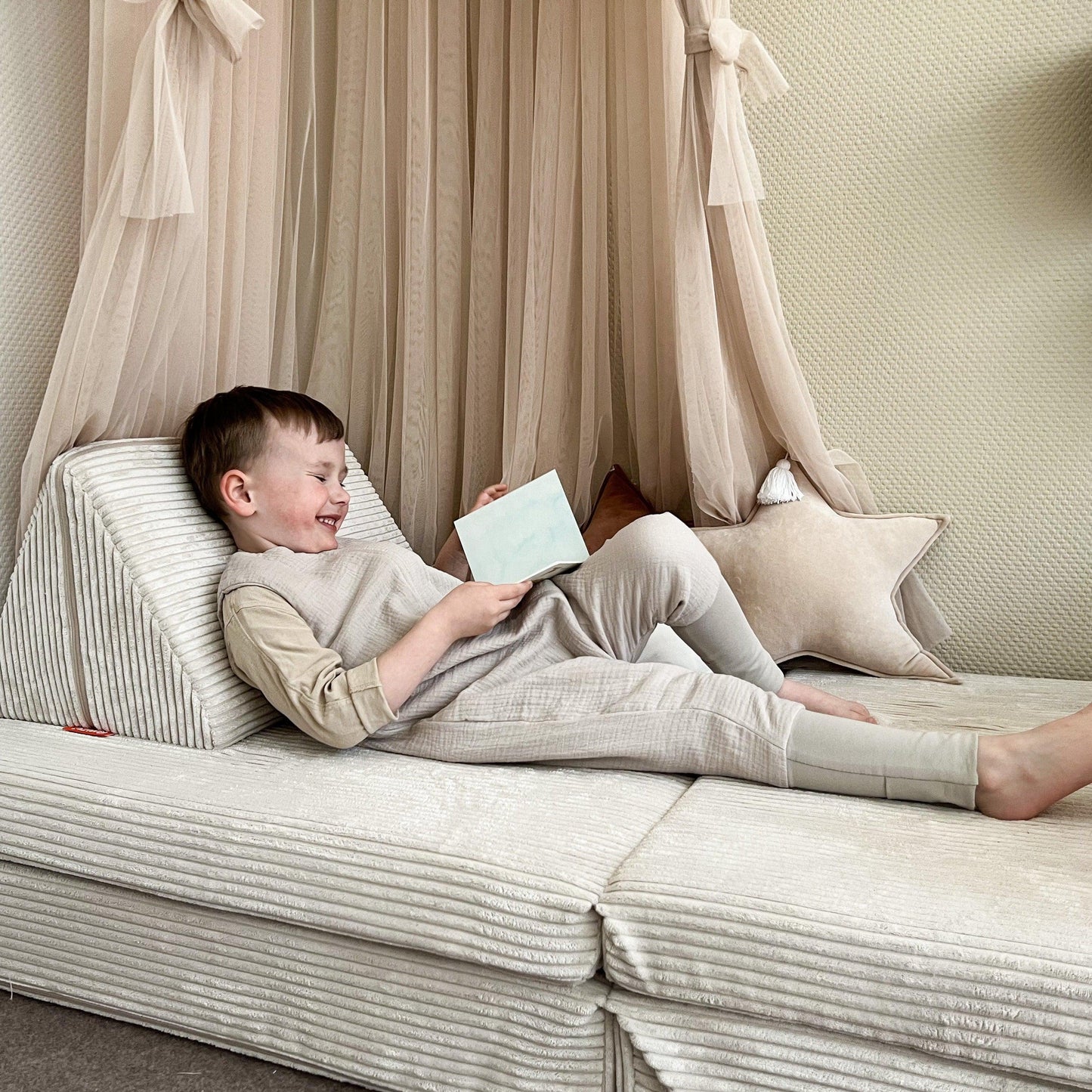 Schlafsack Musselin mit Füßen - mitwachsend, atmungsaktiv & sicher