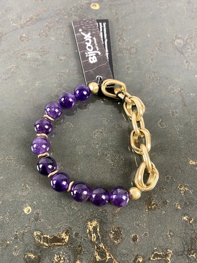 Purple beaded bracelet with gold chain links