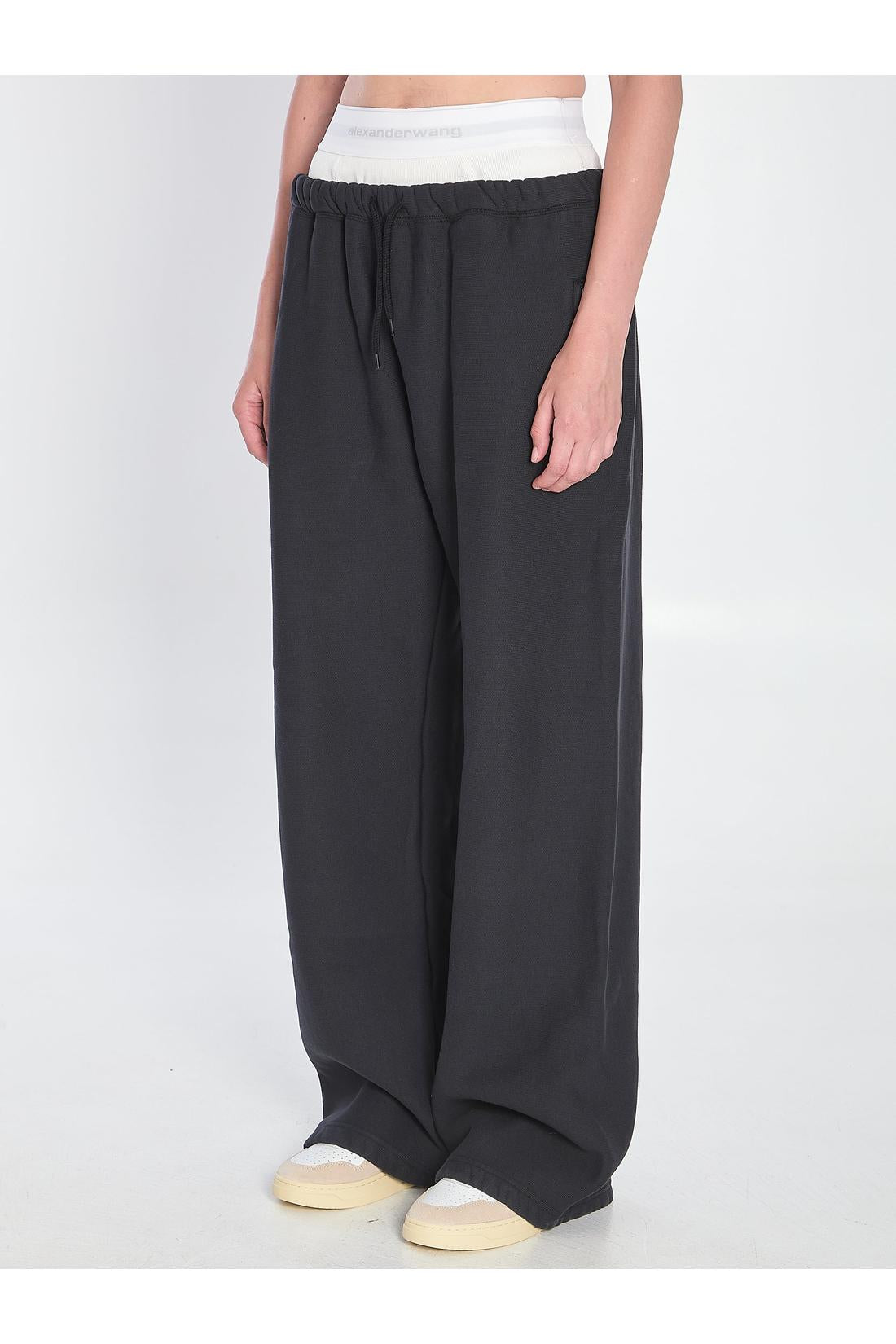 Sweatpants with brief