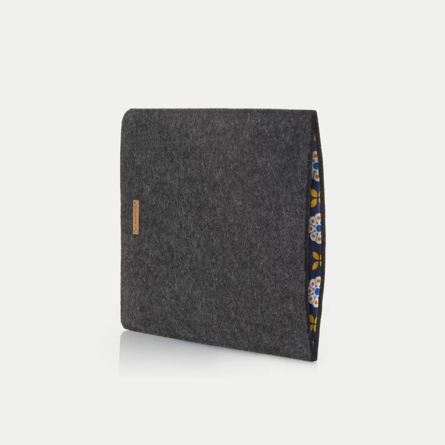 Hülle für iPad Pro 12,9" - 5. Gen | aus Filz und Bio-Baumwolle | anthrazit - bloom | Modell "LET"