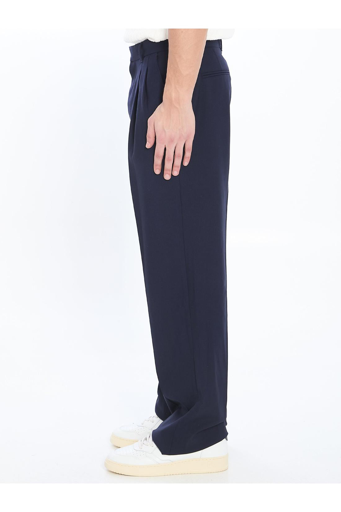 Tailored trousers with front pleats