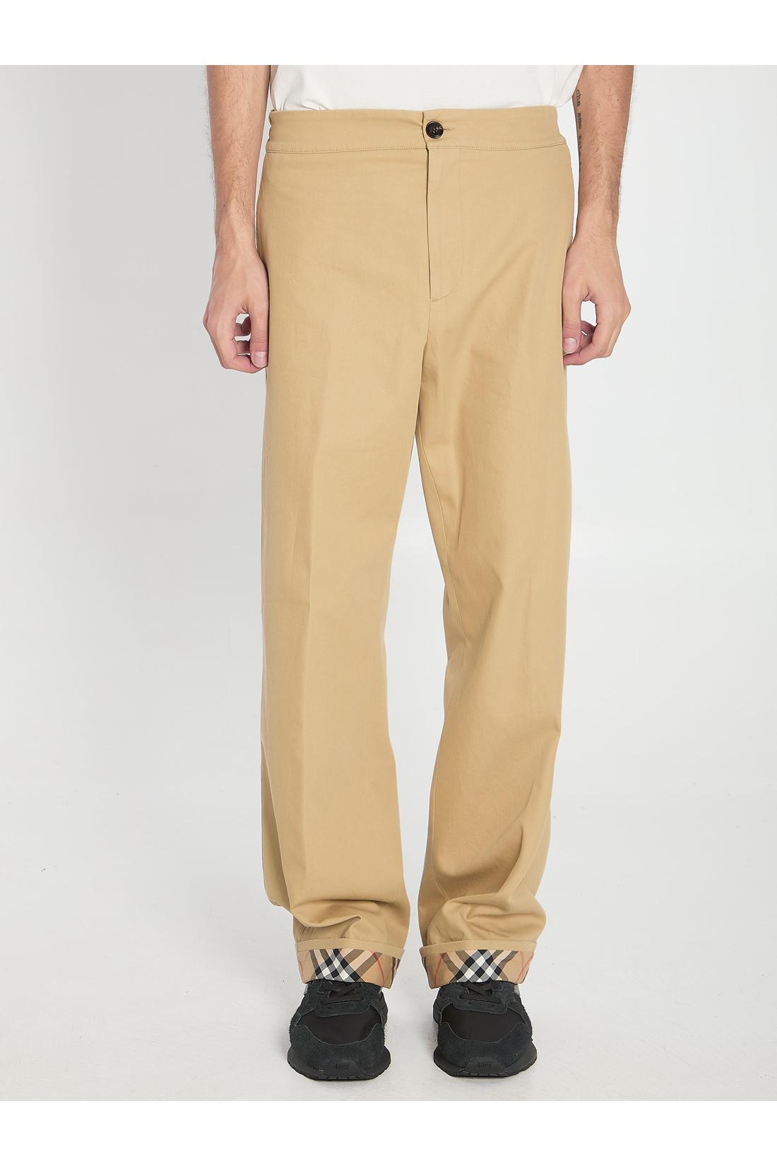 Trousers with elastic band