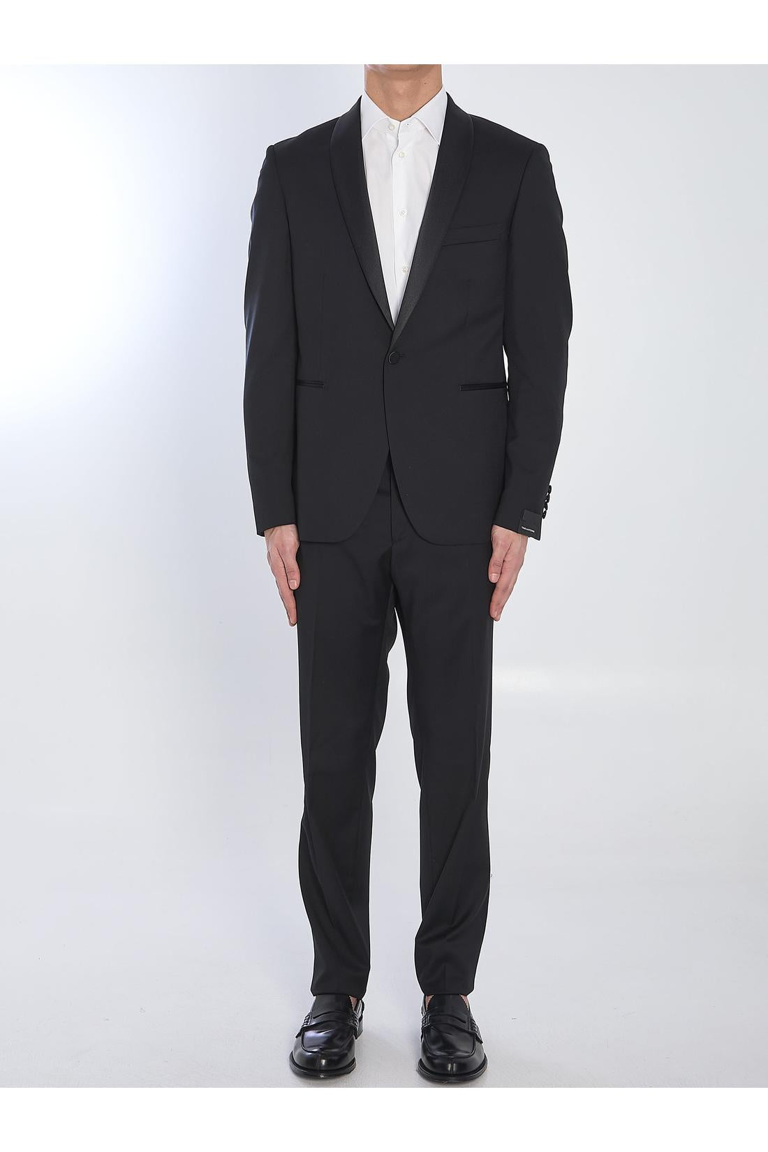 Tuxedo in virgin wool