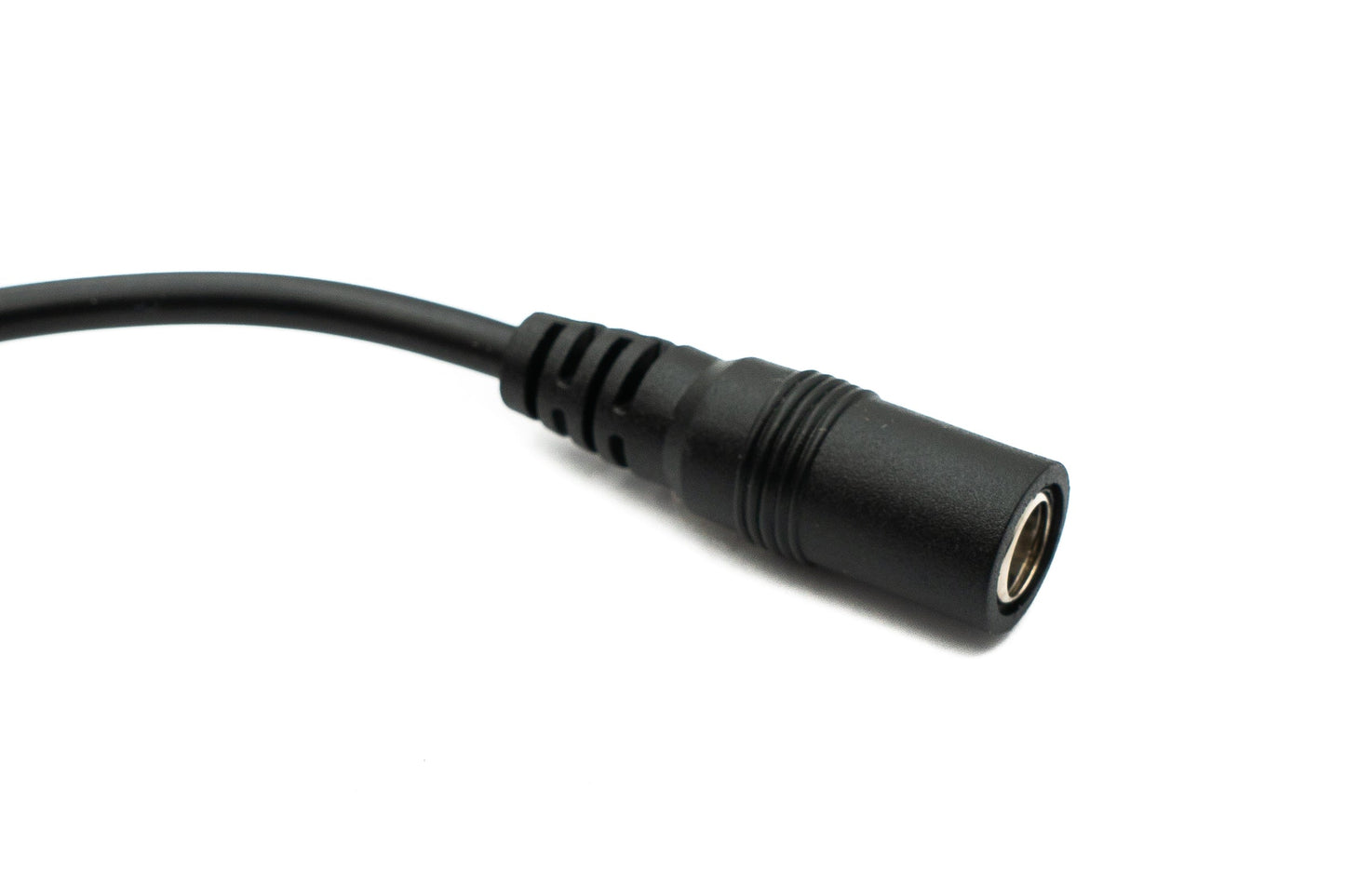 SYSTEM-S DC snúra 20 cm 24V 5,5 x 2,1 tengi í innstungu rofa í svörtu 
