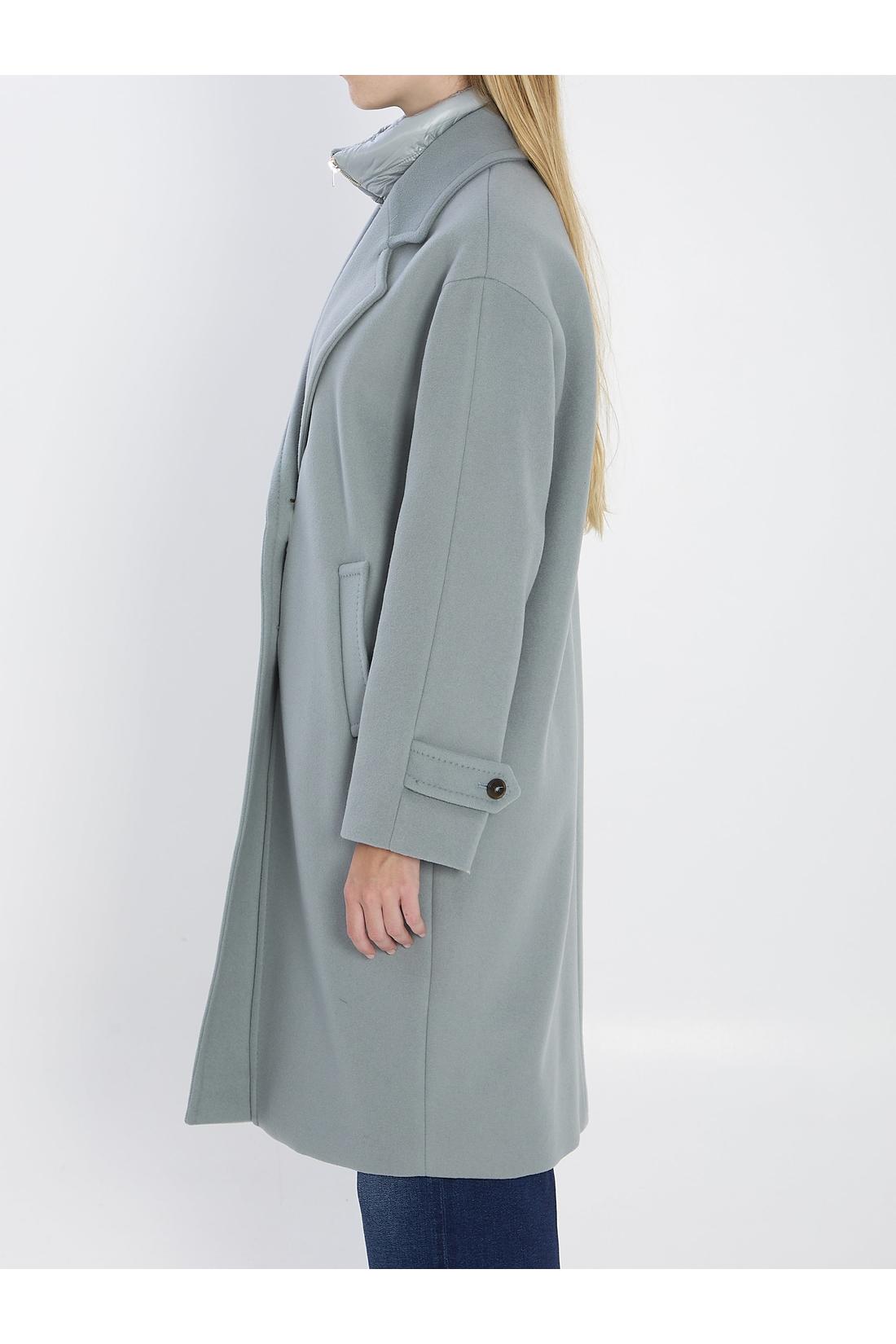 Ultralight wool and nylon coat