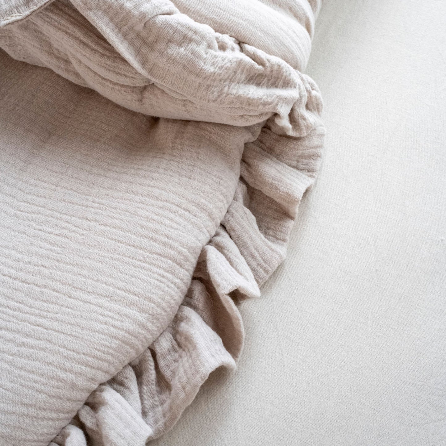 Babyschlafsack Cuddly Musselin mit Schleifen - ganzjähriger Puckschlafsack