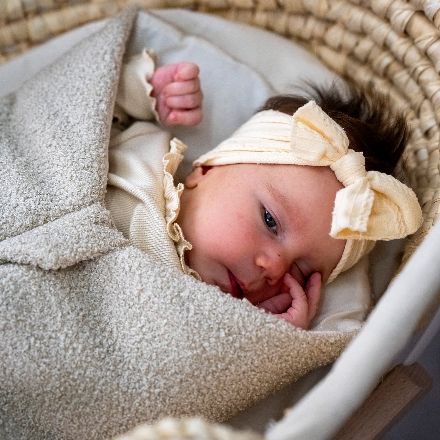 Pucksack Teddystoff Bouclé mitwachsend - Nachhaltiger Babyschlafsack