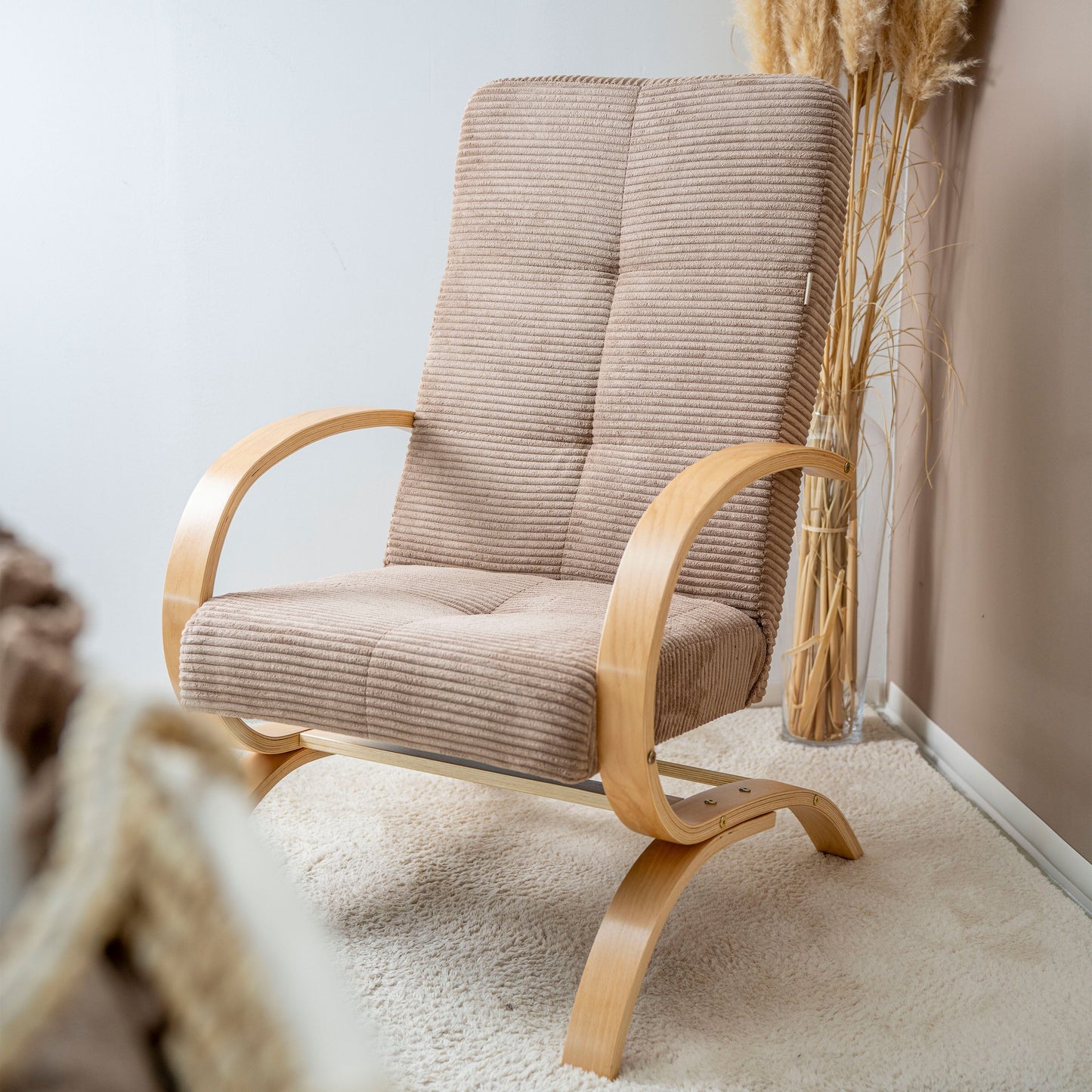 Stillsessel aus Cord – Ergonomisch, stilvoll & vielseitig einsetzbar