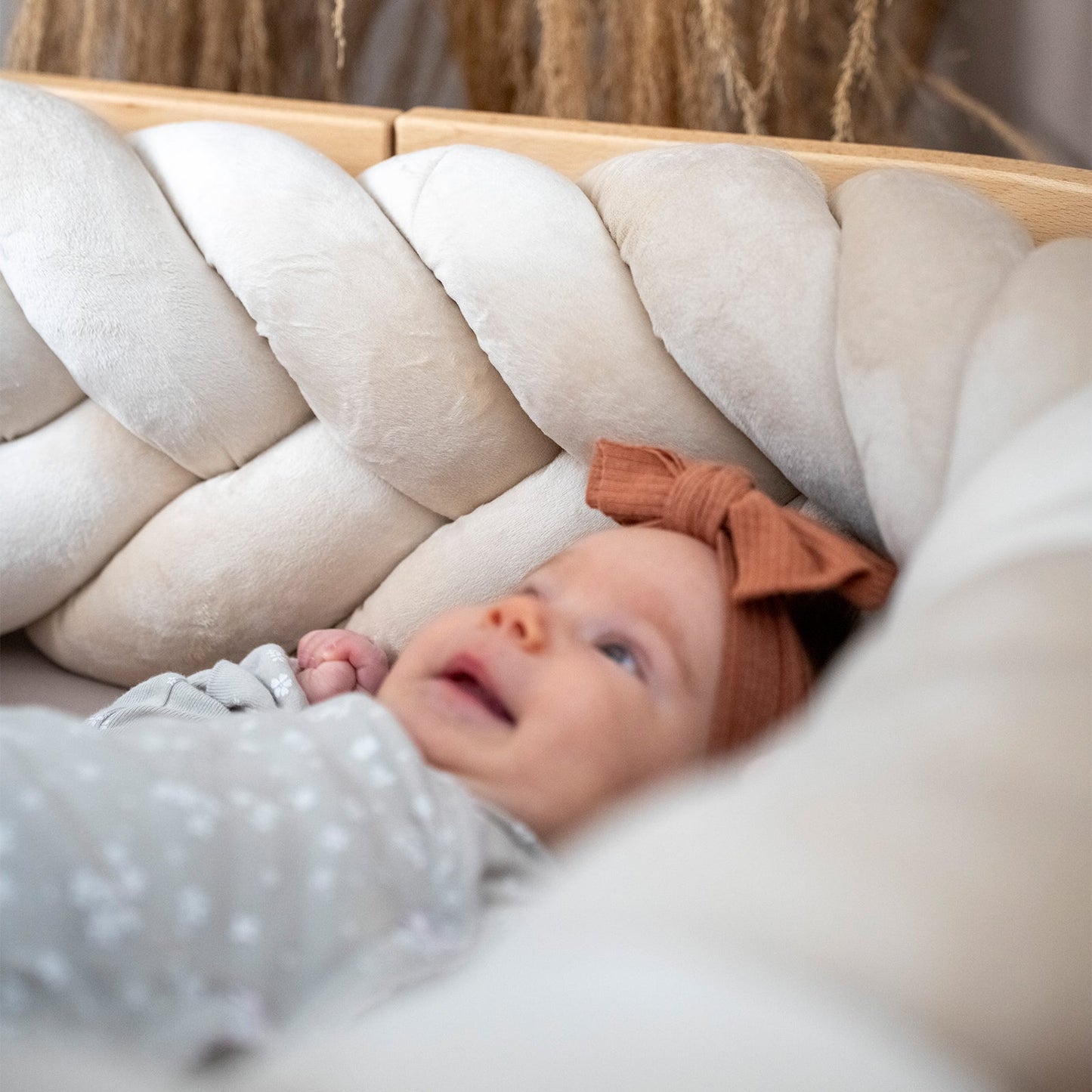 Bettschlange geflochten Fischgrätenoptik Velours – Premium Schutz & Komfort