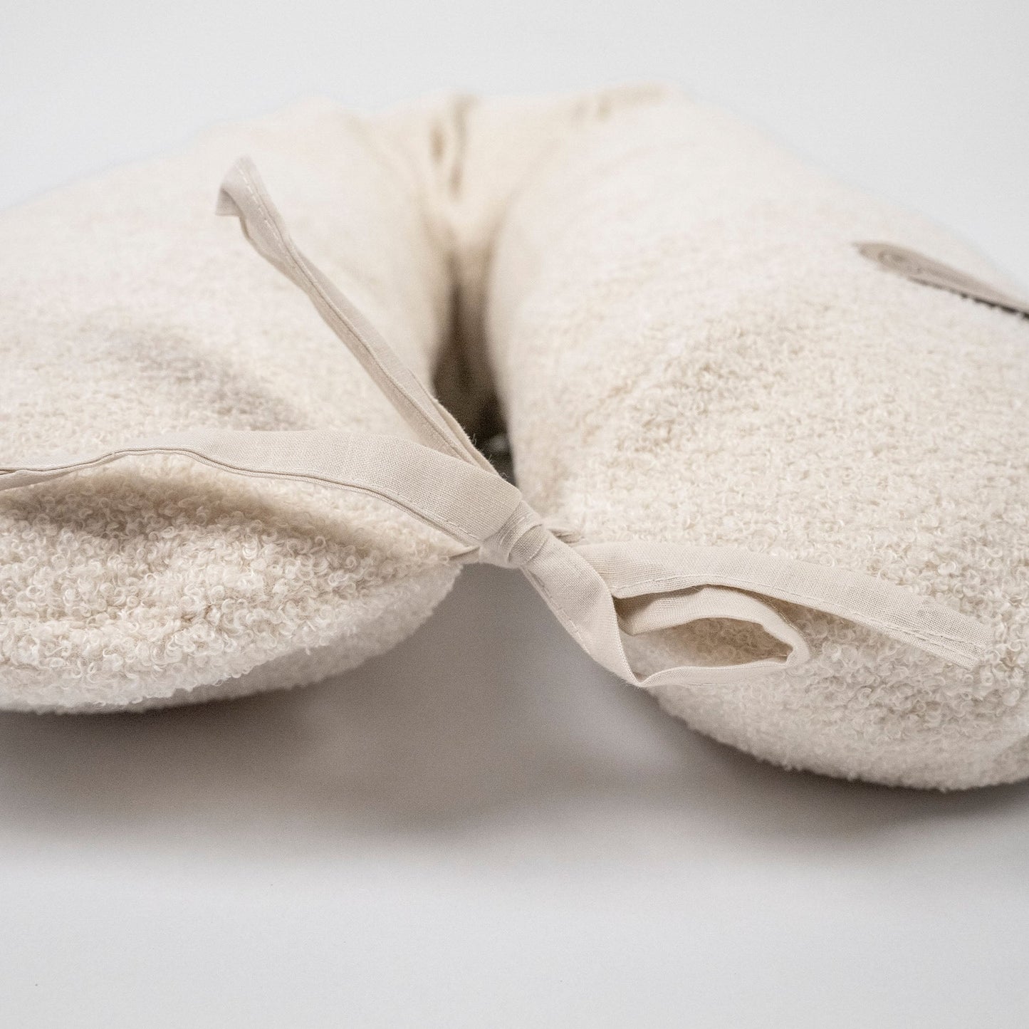 Stillkissen & Schwangerschaftskissen Bouclé Teddy XXL – ergonomisch, weich & vielseitig