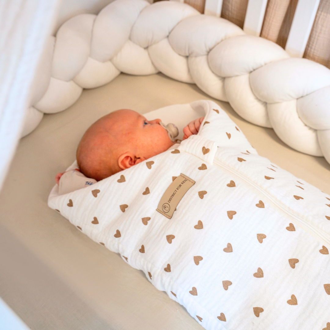 Bettschlange geflochten Velours – Bettumrandung für Schutz, Geborgenheit & Komfort