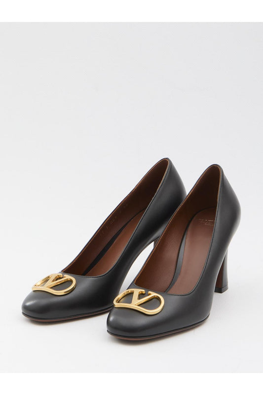 VLogo Signature pumps