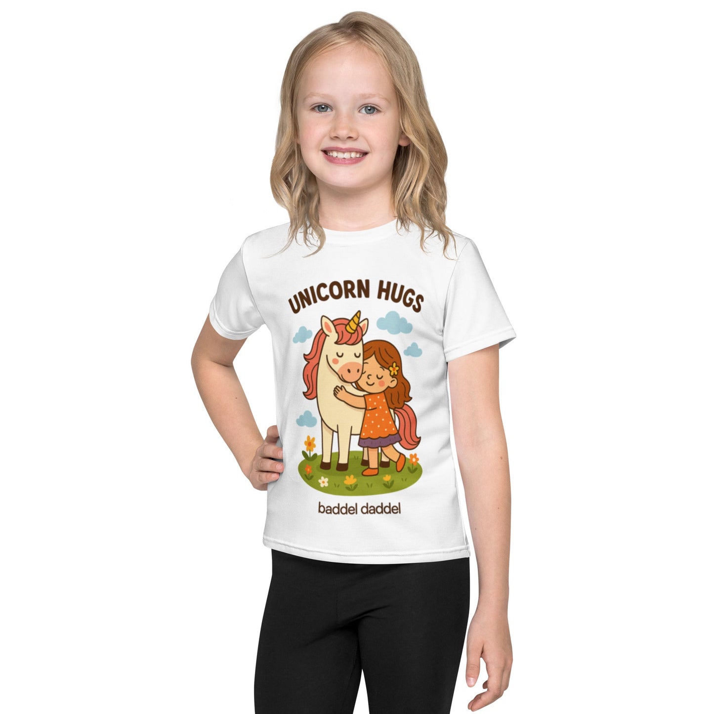 T-Shirt Unicorn Hugs Weiß – Einhornliebe zum Reinkuscheln!